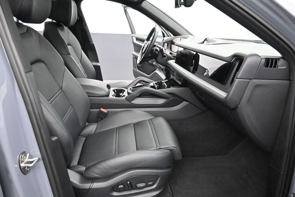 2024 Porsche Cayenne Coupe Base
