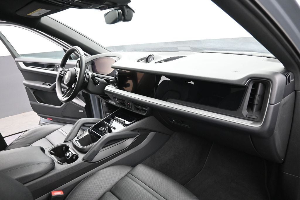 2024 Porsche Cayenne Coupe Base