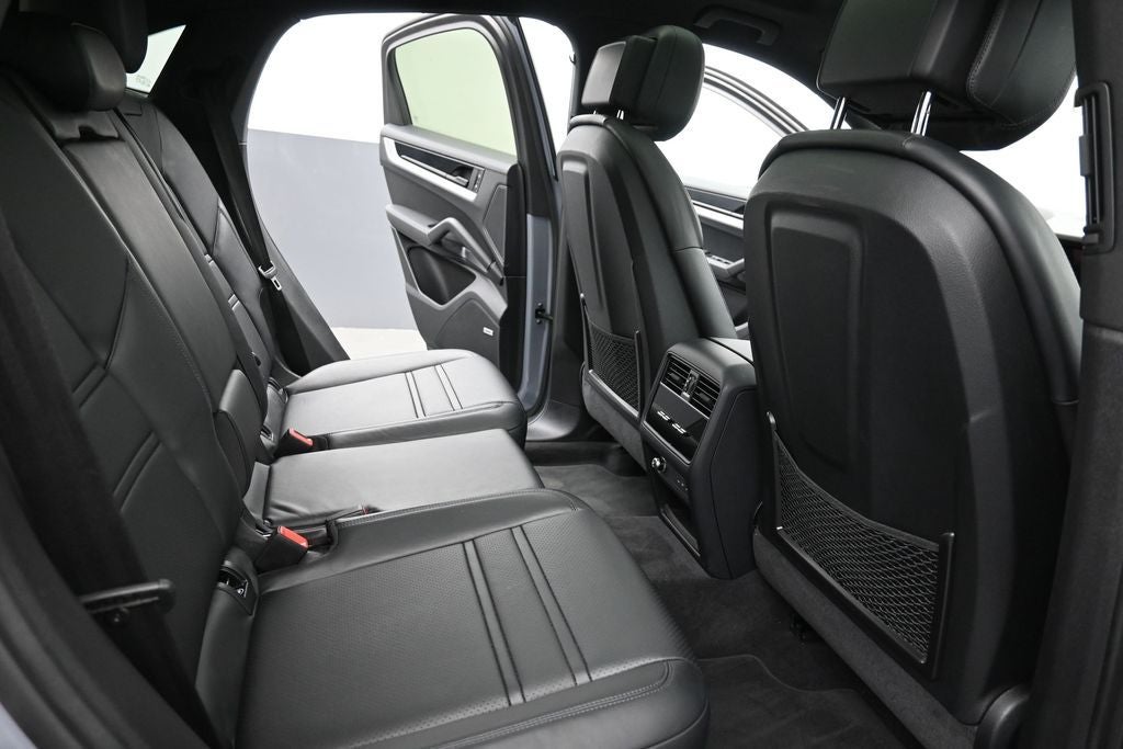 2024 Porsche Cayenne Coupe Base