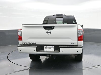 2022 Nissan Titan SV