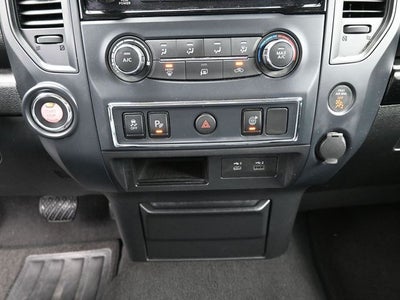 2022 Nissan Titan SV