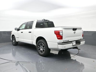 2022 Nissan Titan SV