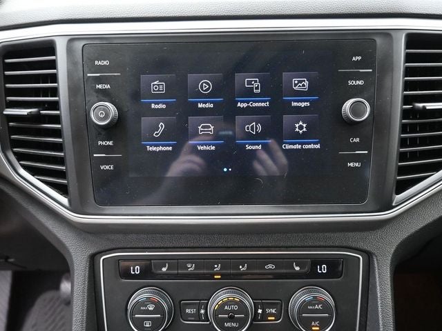 2019 Volkswagen Atlas 2.0T SE w/Technology w/Technology