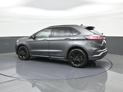 2022 Ford Edge SE