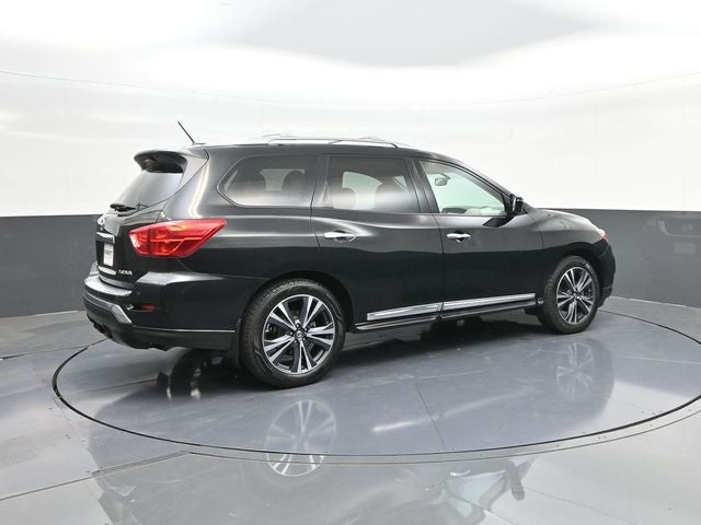 2017 Nissan Pathfinder Platinum