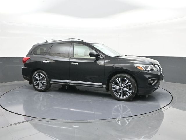2017 Nissan Pathfinder Platinum