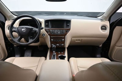 2017 Nissan Pathfinder Platinum