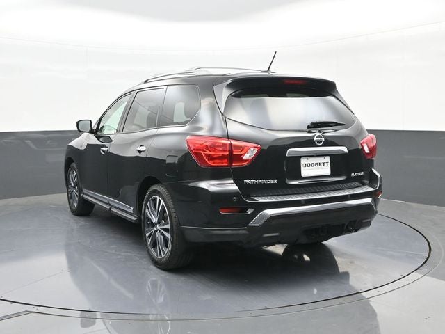 2017 Nissan Pathfinder Platinum