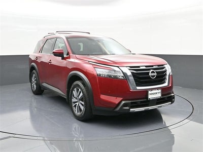 2024 Nissan Pathfinder SL