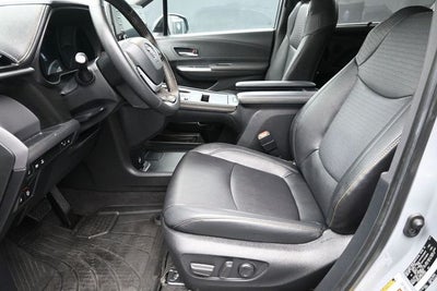 2024 Toyota Sienna Woodland Edition