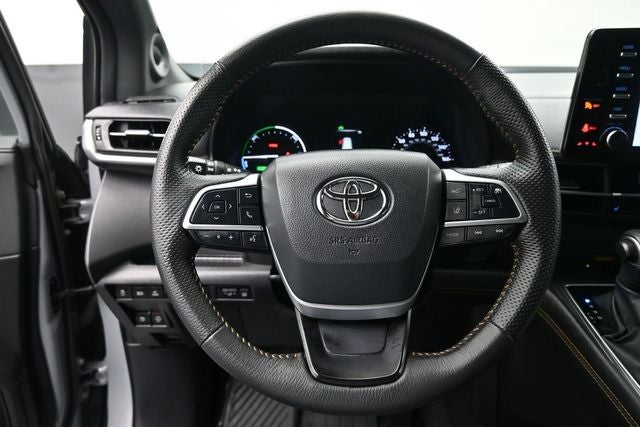 2024 Toyota Sienna Woodland Edition