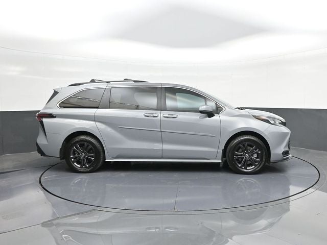 2024 Toyota Sienna Woodland Edition