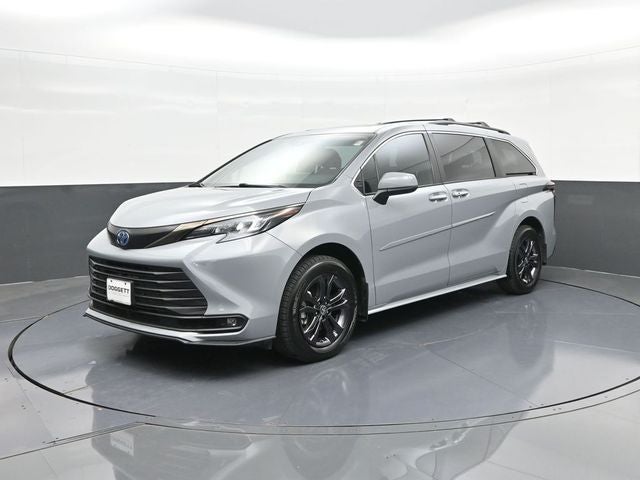 2024 Toyota Sienna Woodland Edition