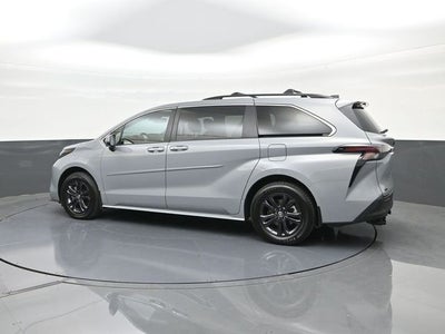 2024 Toyota Sienna Woodland Edition