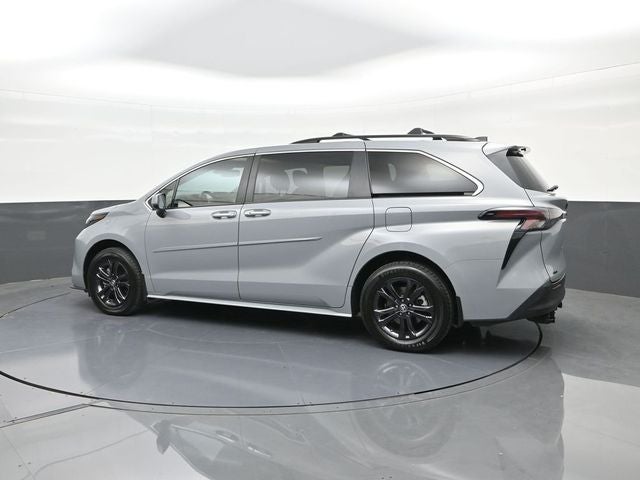 2024 Toyota Sienna Woodland Edition