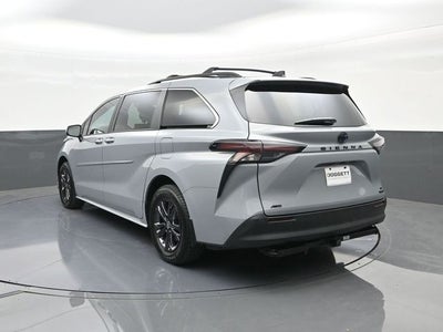 2024 Toyota Sienna Woodland Edition