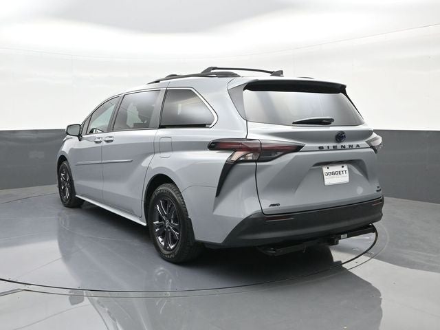 2024 Toyota Sienna Woodland Edition