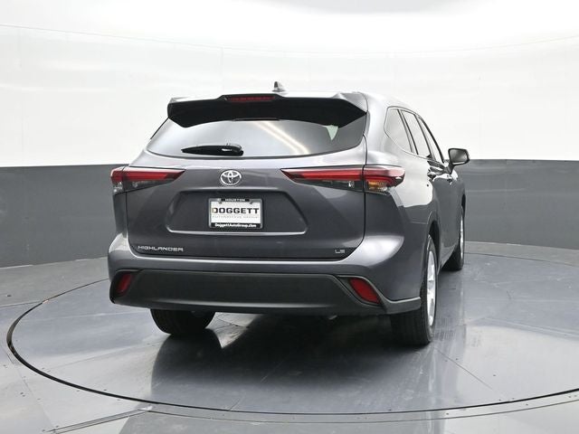 2024 Toyota Highlander LE