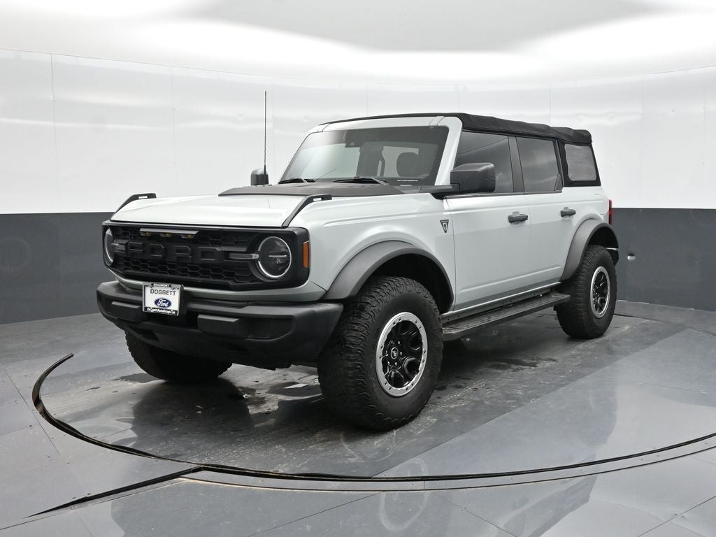 2022 Ford Bronco Base