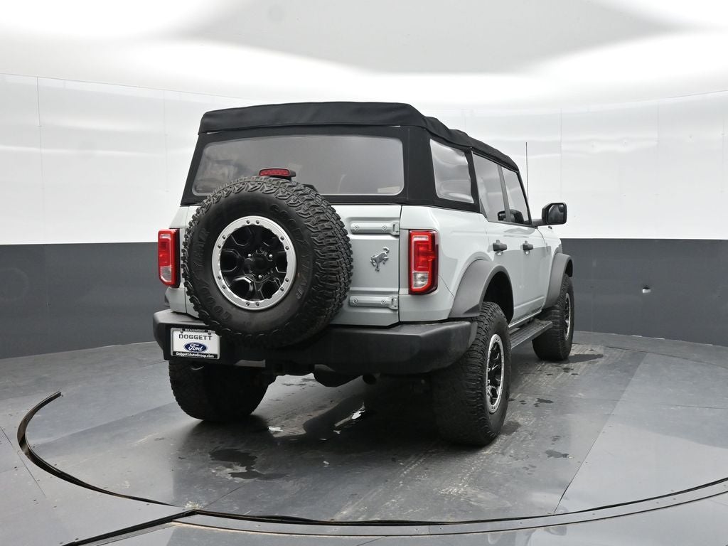 2022 Ford Bronco Base