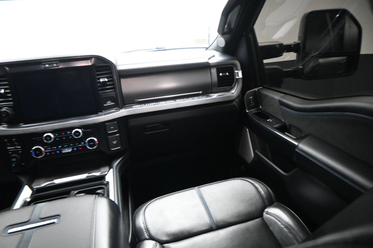 2025 Ford F-250SD Platinum