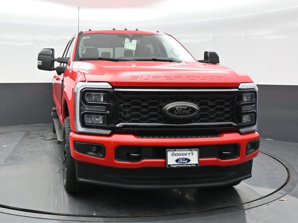 2025 Ford F-350SD Lariat