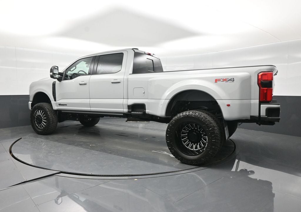 2026 Ford F-350SD Platinum DRW