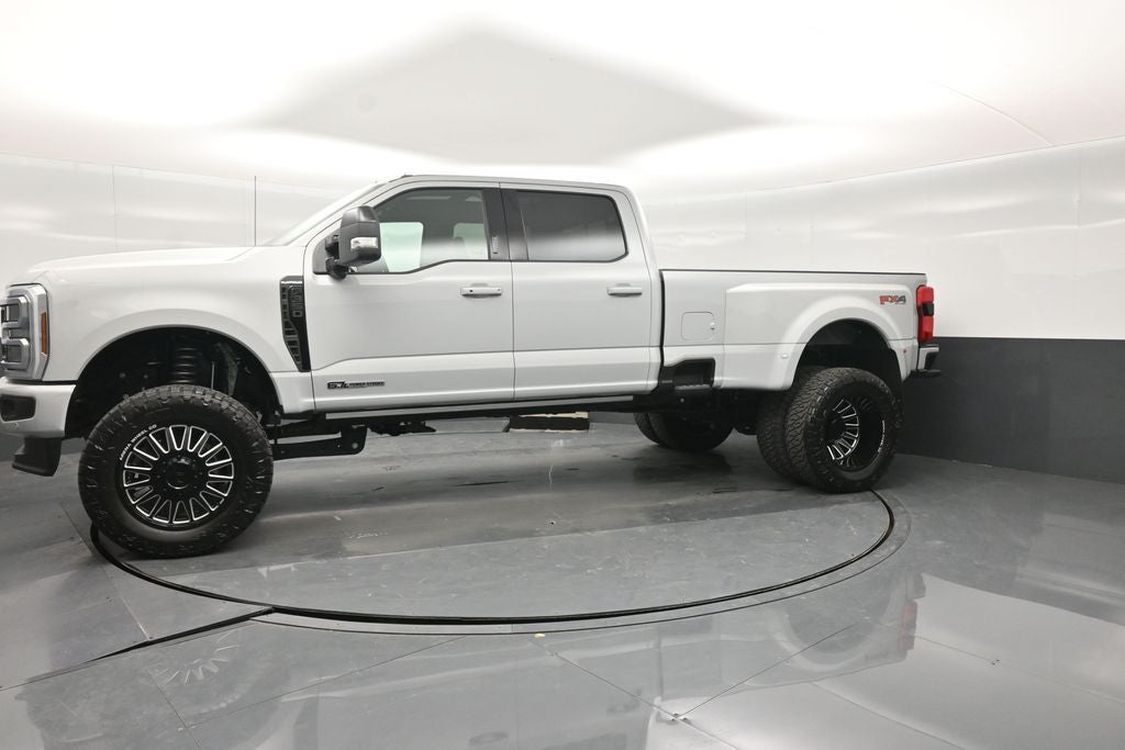 2026 Ford F-350SD Platinum DRW