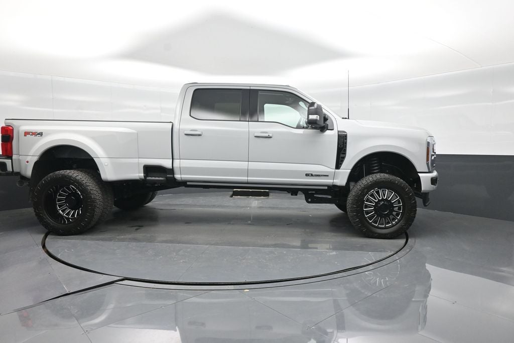 2026 Ford F-350SD Platinum DRW