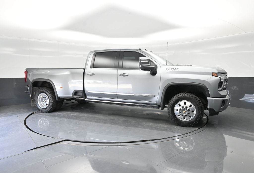 2024 Chevrolet Silverado 3500HD High Country