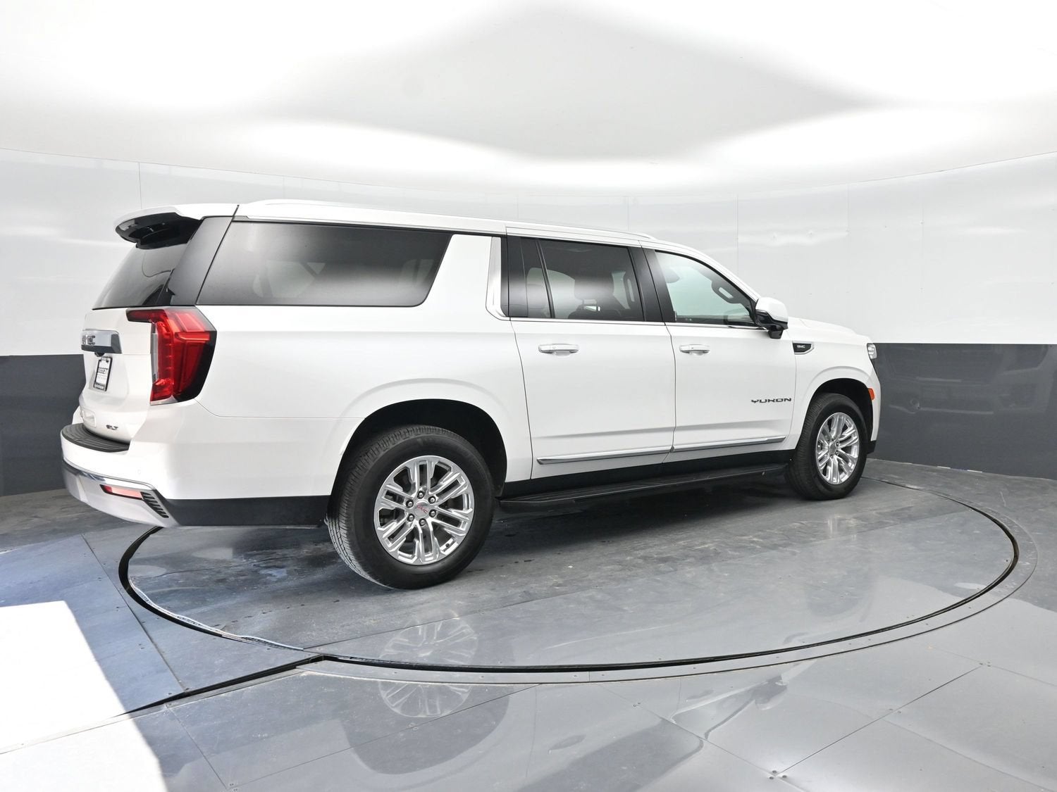2024 GMC Yukon XL SLT