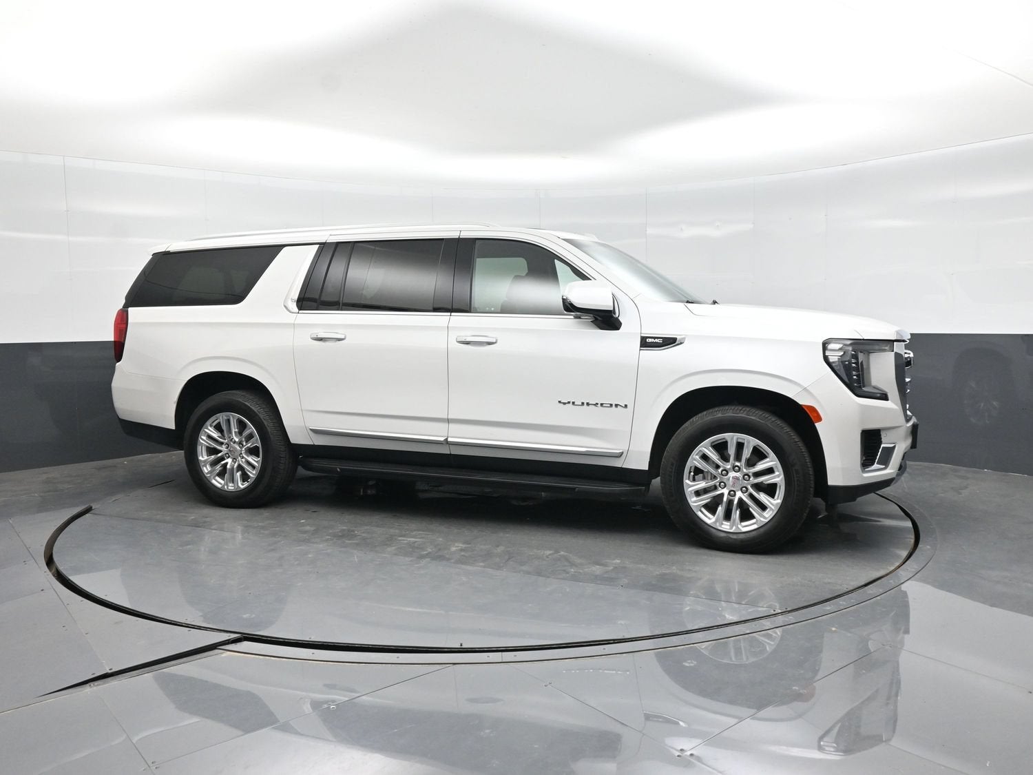 2024 GMC Yukon XL SLT
