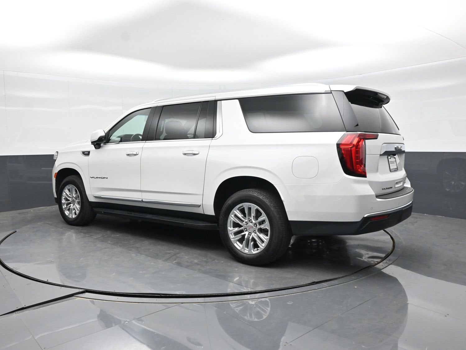 2024 GMC Yukon XL SLT