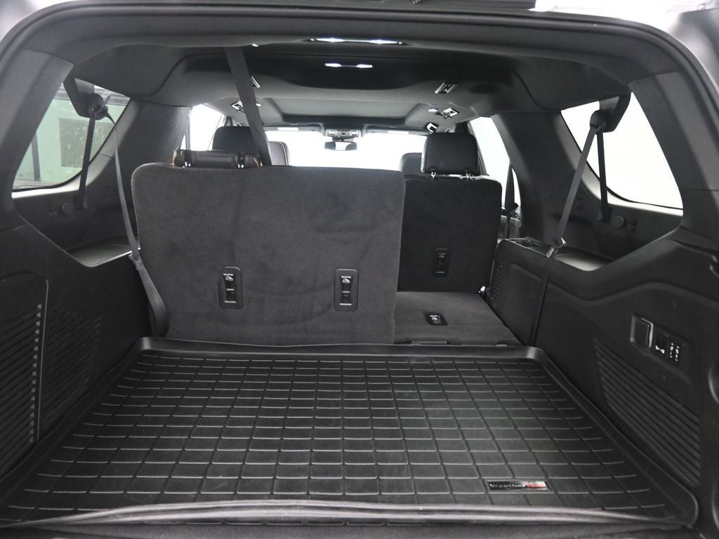 2023 GMC Yukon XL AT4