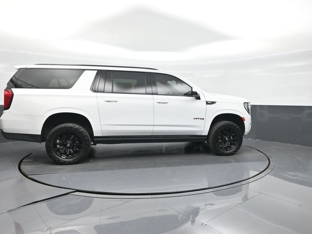 2023 GMC Yukon XL AT4