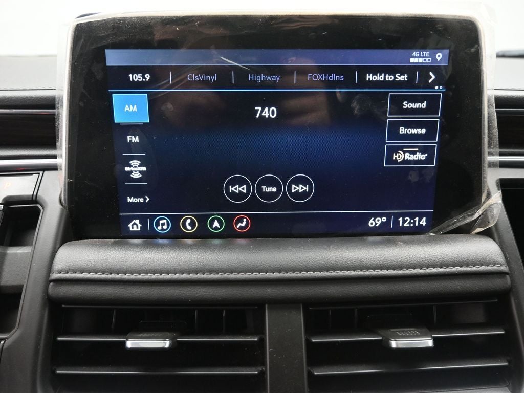 2021 Chevrolet Suburban LT