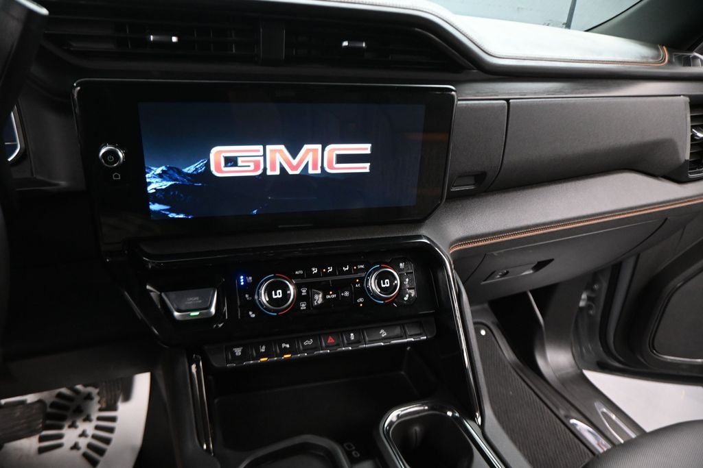 2025 GMC Sierra 2500HD AT4
