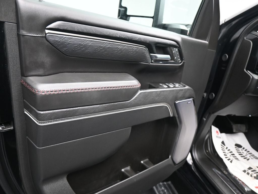 2025 GMC Sierra 2500HD AT4X