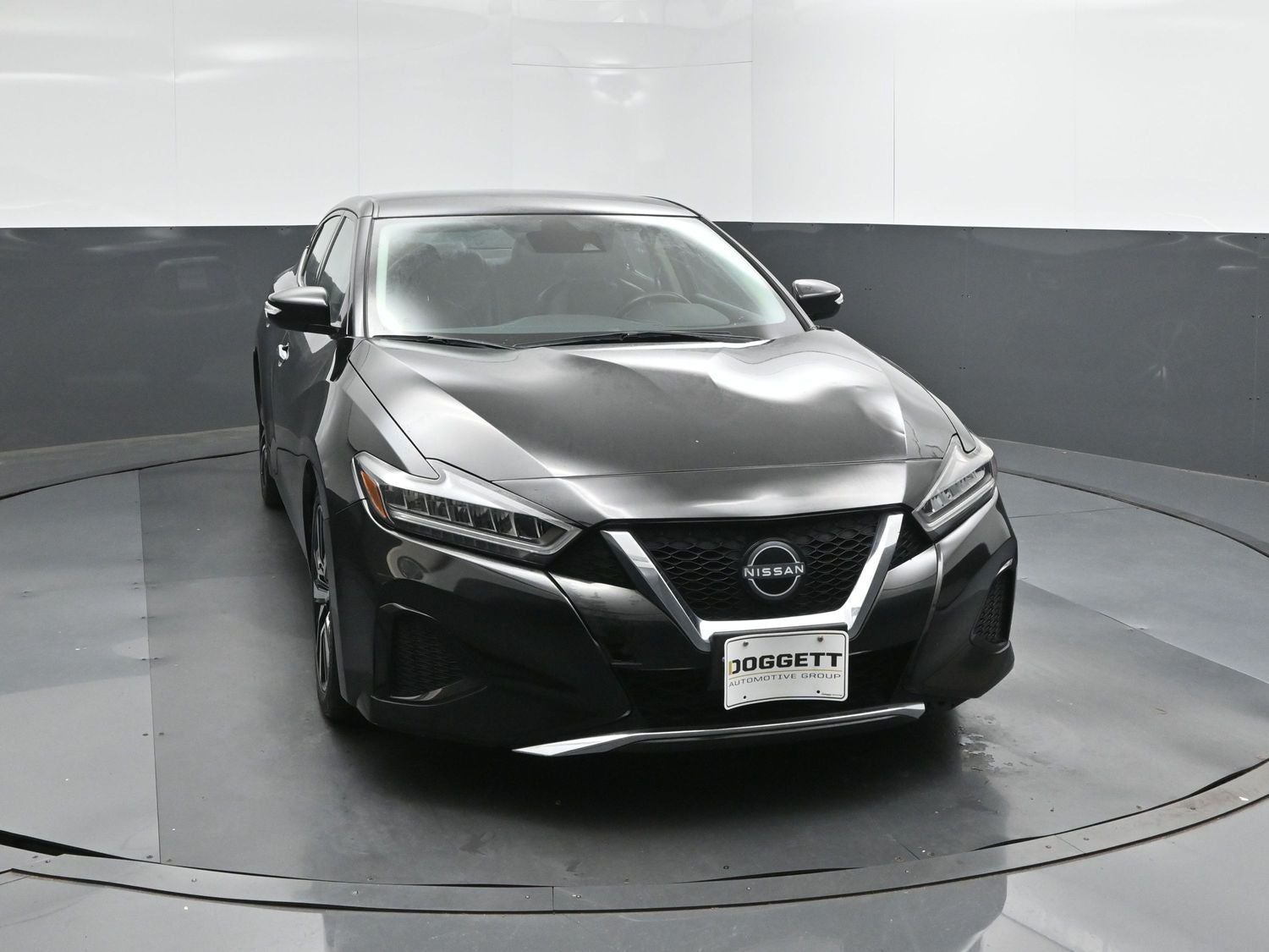2023 Nissan Maxima SV