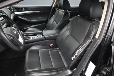 2023 Nissan Maxima SV