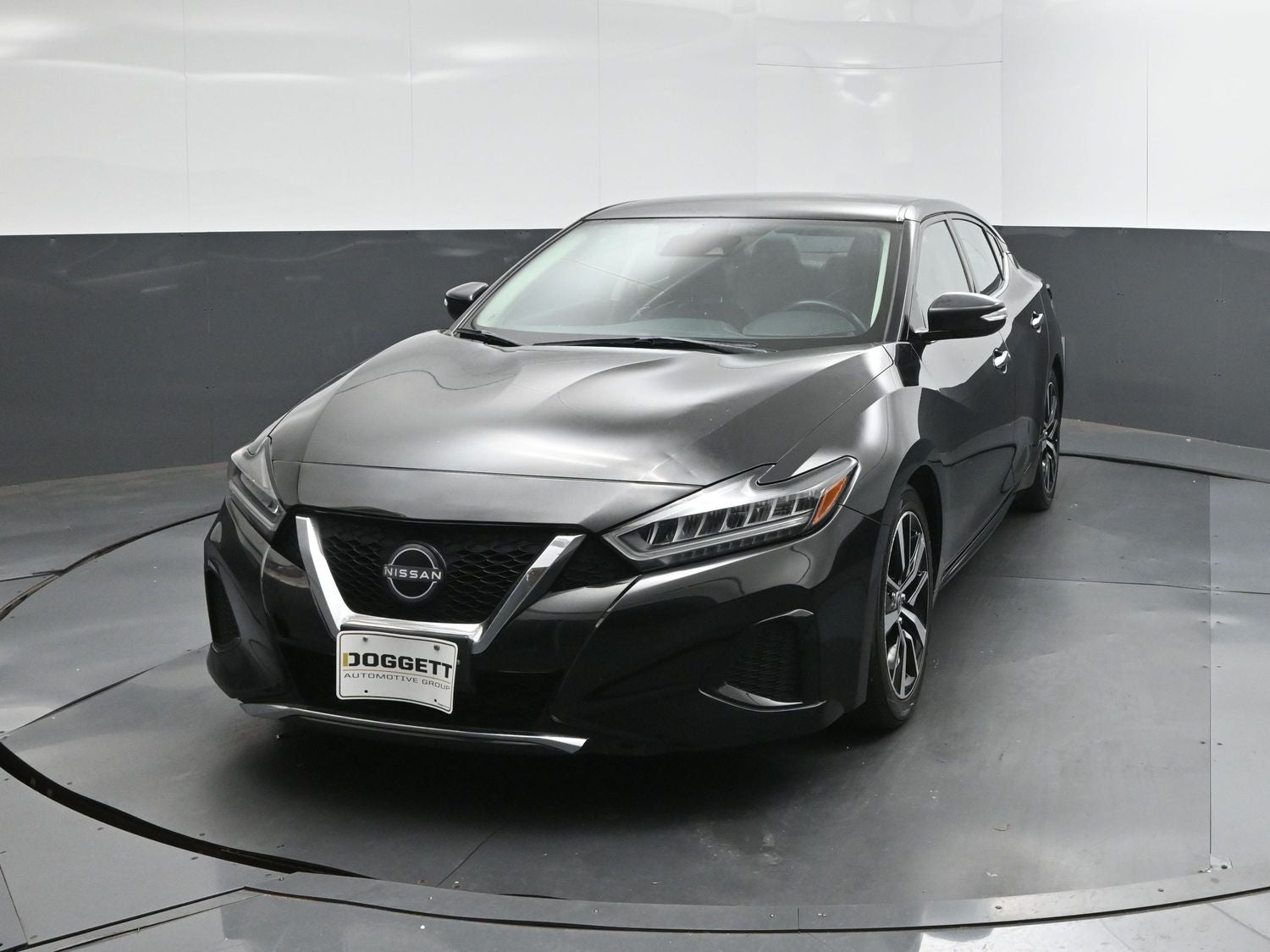 2023 Nissan Maxima SV