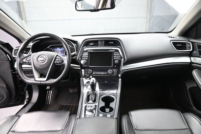 2023 Nissan Maxima SV