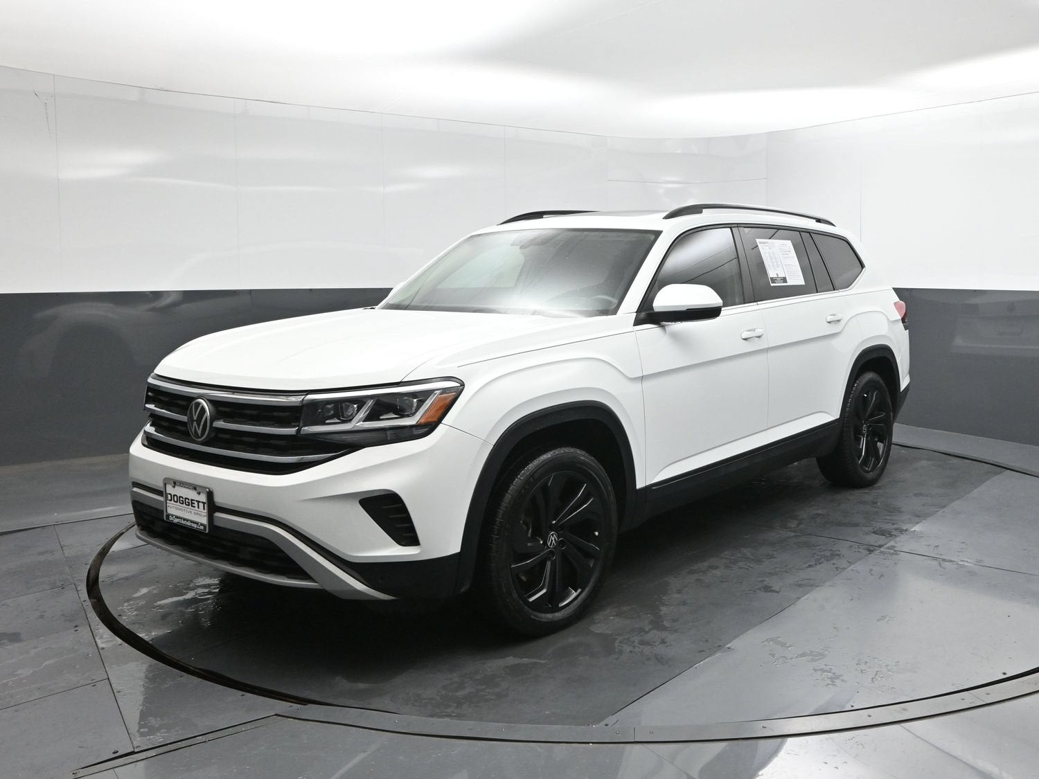 2022 Volkswagen Atlas 3.6L V6 SE w/Technology