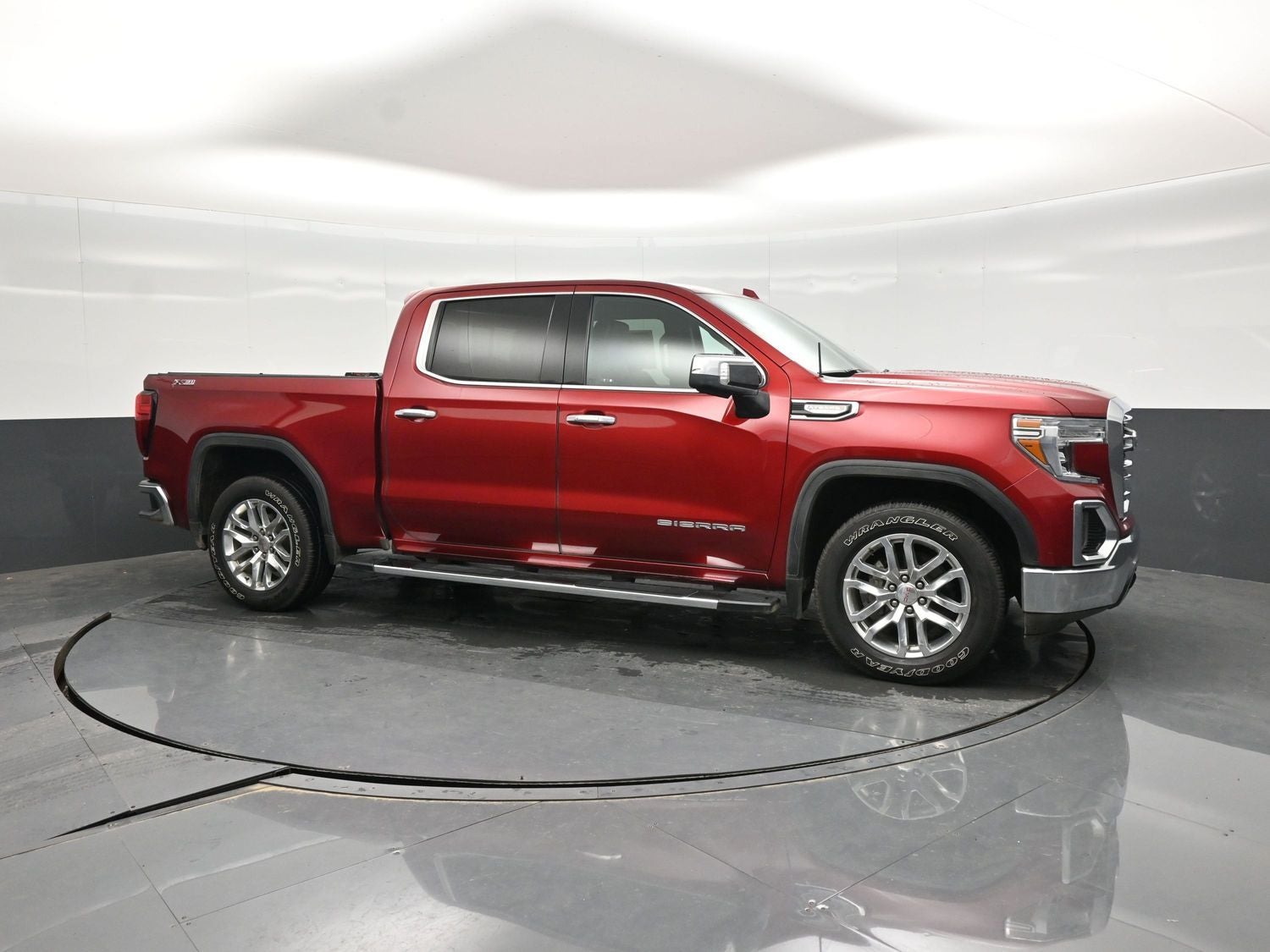 2021 GMC Sierra 1500 SLT