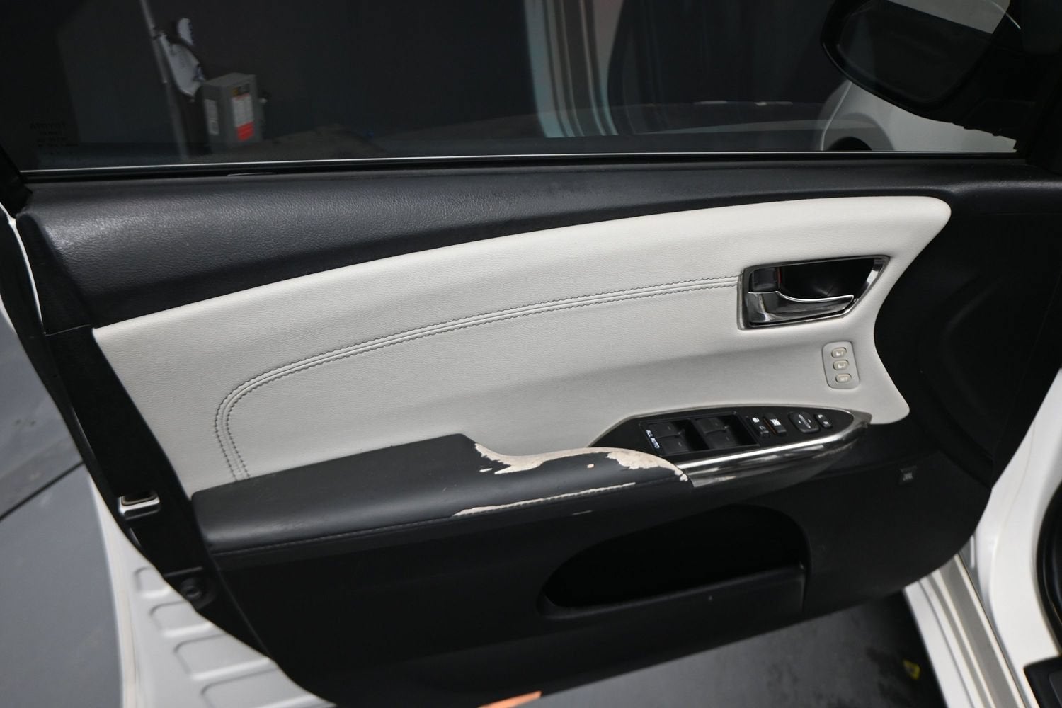2016 Toyota Avalon Limited
