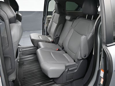 2021 Toyota Sienna XLE 8 Passenger