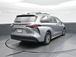 2021 Toyota Sienna XLE 8 Passenger
