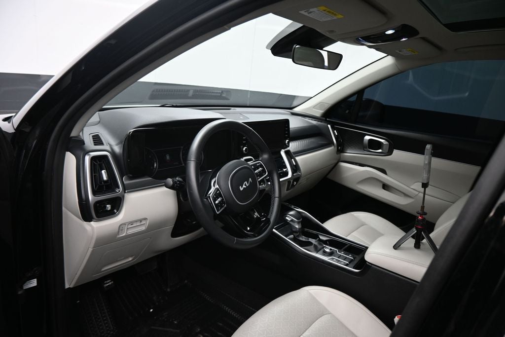 2023 Kia Sorento S
